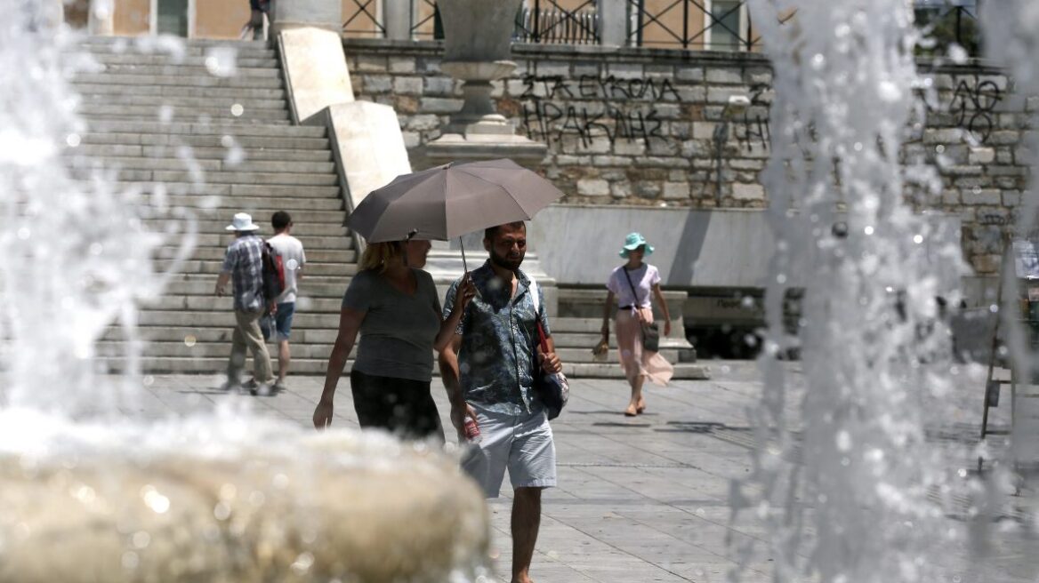 Ο δήμος Αθηναίων ανοίγει οκτώ κλιματιζόμενες αίθουσες λόγω καύσωνα