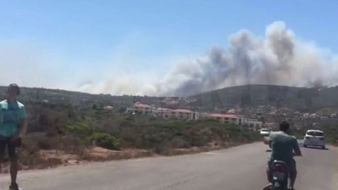 Σε ύφεση οι φωτιές σε Αχαΐα και Ελαφόνησο - Πολύ υψηλός ο κίνδυνος πυρκαγιάς σήμερα