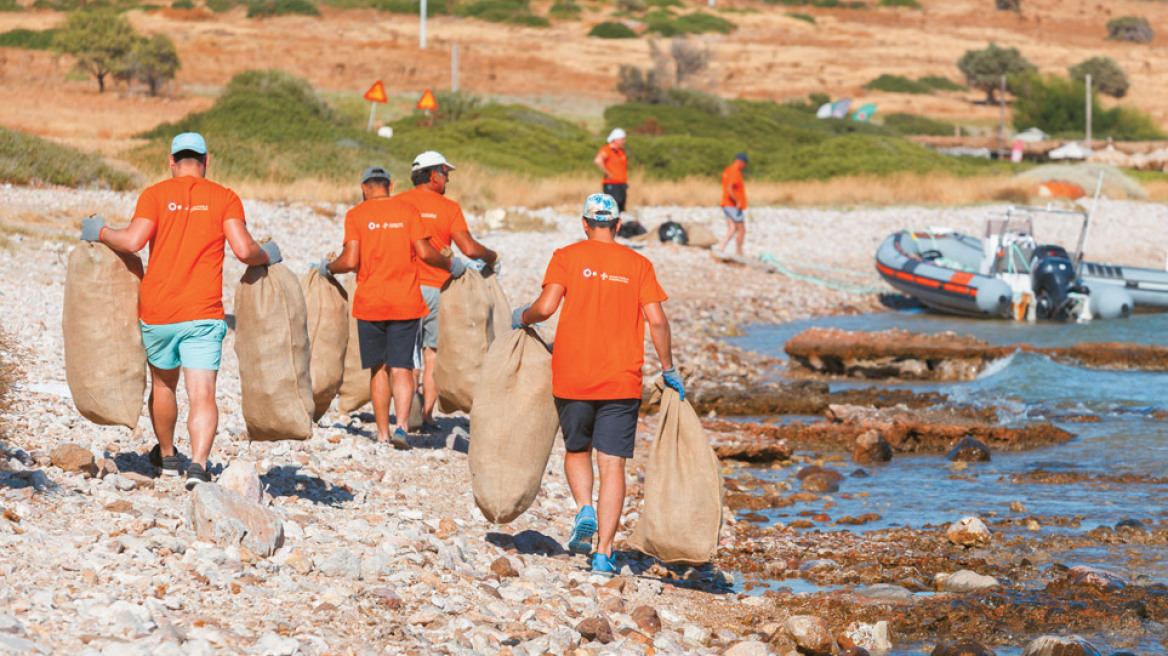 Project Typhoon: «Τυφώνας» σαρώνει τα σκουπίδια από τις ακτές