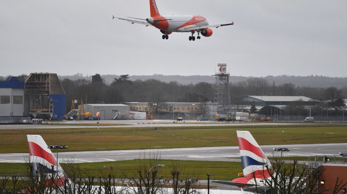 Συναγερμός στην EasyJet: Πιλότος εξέφρασε «τάσεις αυτοκτονίας» σε online chat