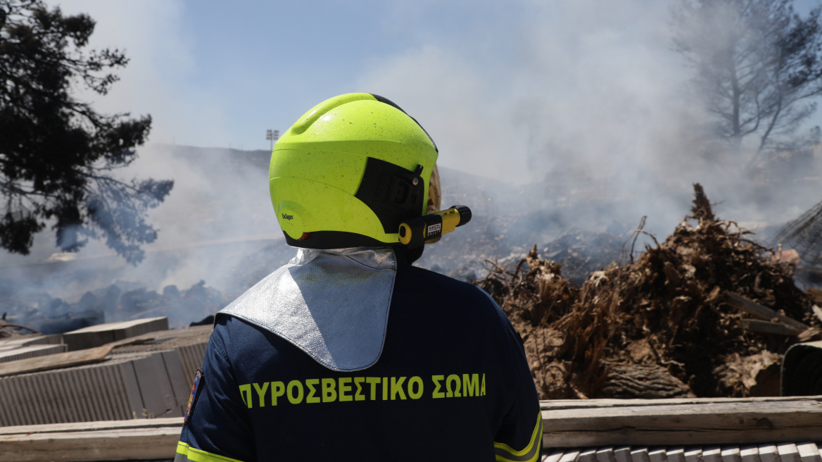 Πολύ υψηλός κίνδυνος πυρκαγιάς σε 5 περιοχές την Κυριακή - 56 πυρκαγιές το Σάββατο