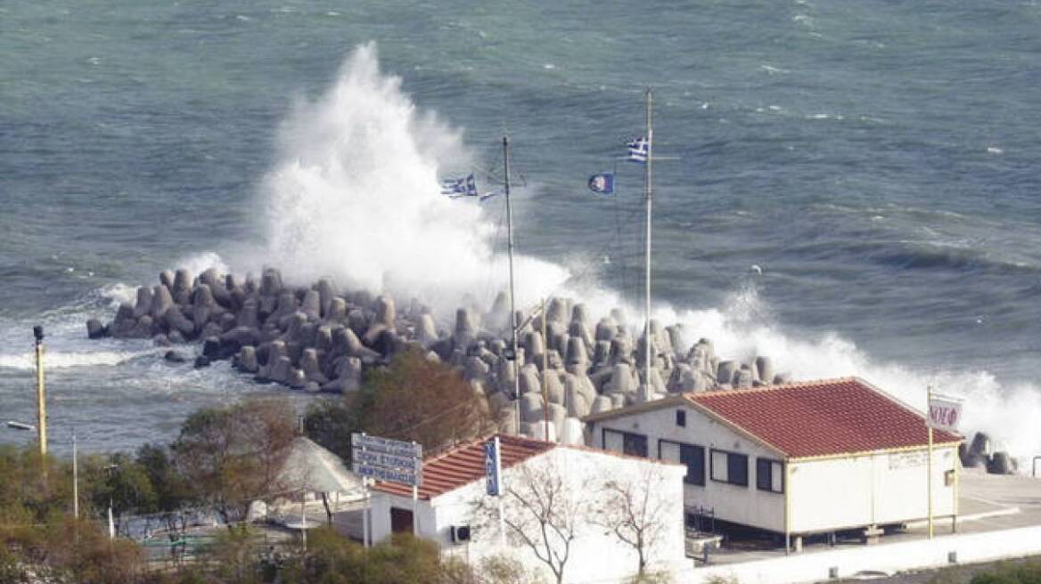 Καιρός: Ζέστη και 8 μποφόρ στο Αιγαίο 