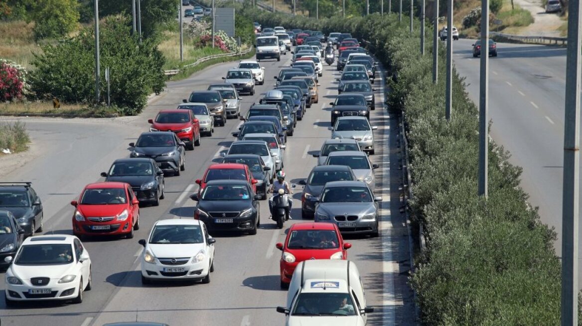 Διπλώματα οδήγησης: Ψηφίζεται σήμερα το νομοσχέδιο που ξεμπλοκάρει τις εξετάσεις