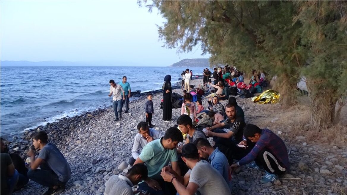 Συνεχίζεται η ροή μεταναστών στη Λέσβο: 300 νέες αφίξεις το τελευταίο 24ωρο