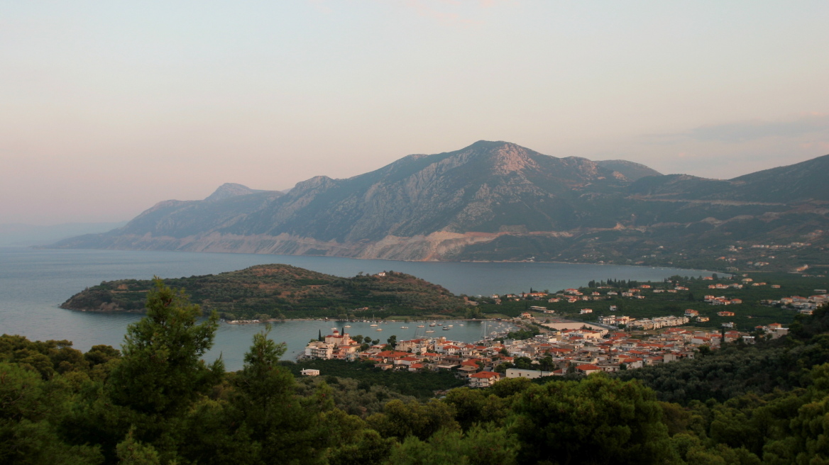 Παλαιά Επίδαυρος: Μυστήριο με πτώμα άντρα σε βράχια στην περιοχή «Άκρα Κλέφτης»