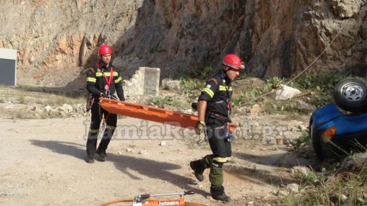 Πιερία:  Αγροτικό έπεσε σε χαράδρα - Νεκρός ο οδηγός