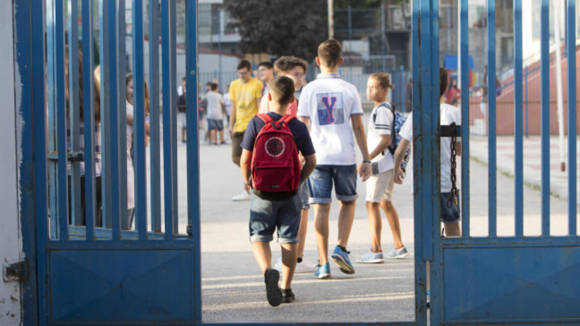 Γ.Γ. Διδασκαλικής Ομοσπονδίας στον ΘΕΜΑ 104,6: «16.000 εκπαιδευτικοί δεν ξέρουν σε ποιο σχολείο θα πάνε» 