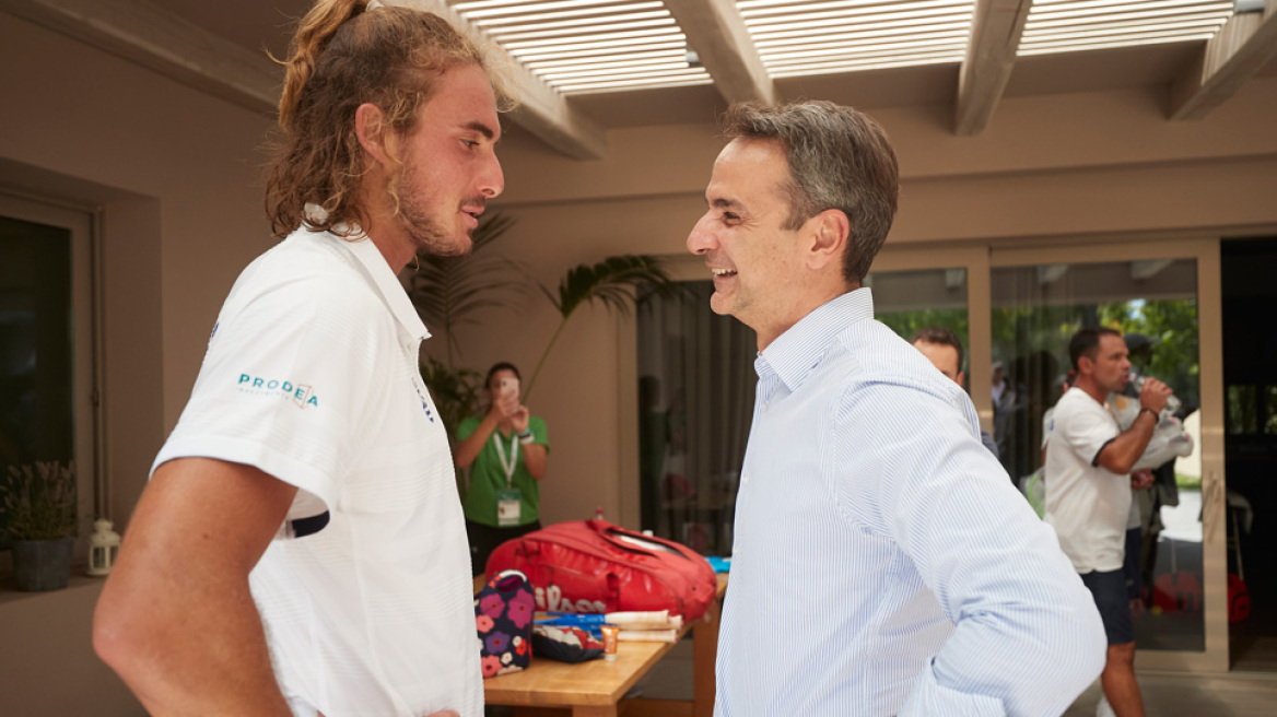 Davis Cup: «Έκλεισαν» αγώνα τένις Κυριάκος Μητσοτάκης και Στέφανος Τσιτσιπάς