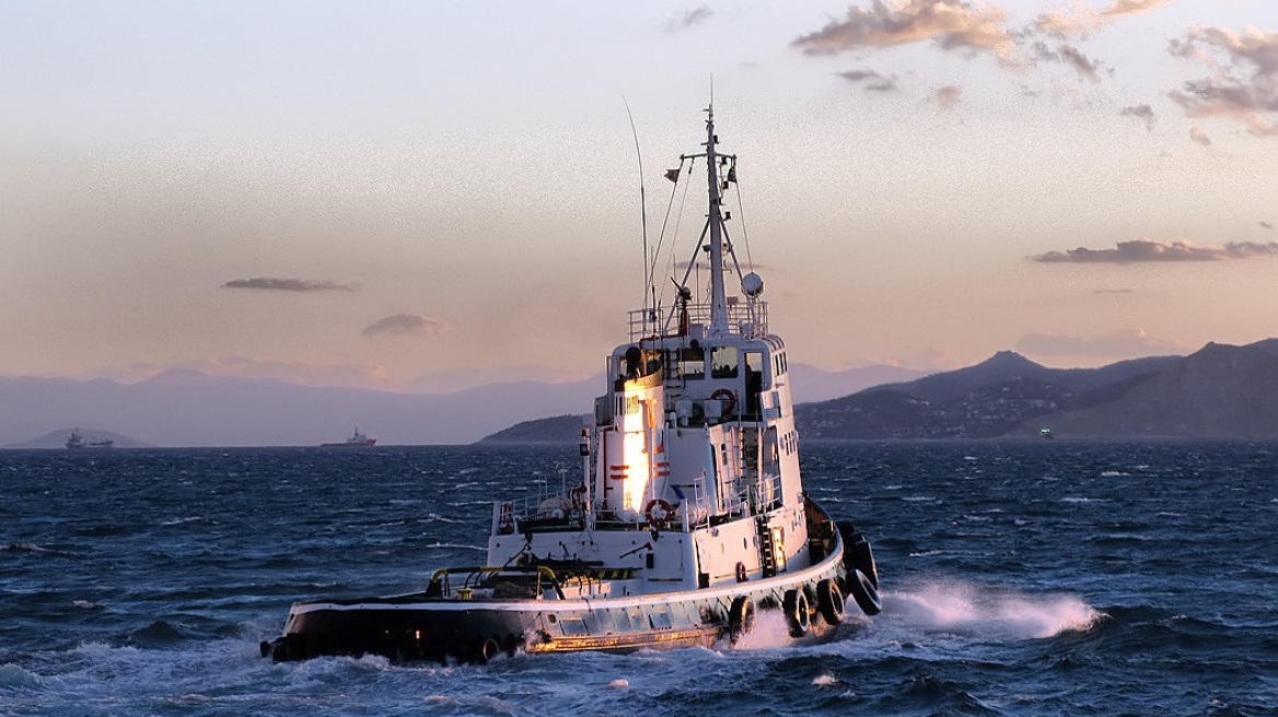 Μηχανική βλάβη σε φορτηγό πλοίο ανοιχτά της Μήλου 