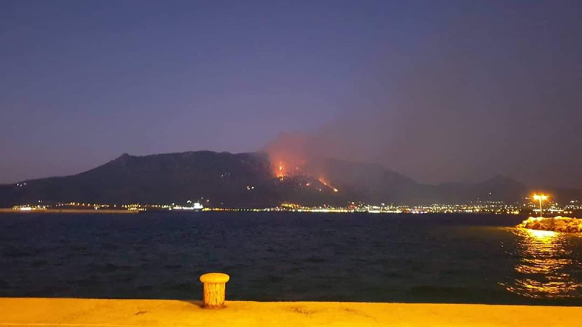 Ολονύχτια μάχη με τις φλόγες στο Λουτράκι: Εκκενώθηκαν μοναστήρια - Συνεχείς αναζωπυρώσεις