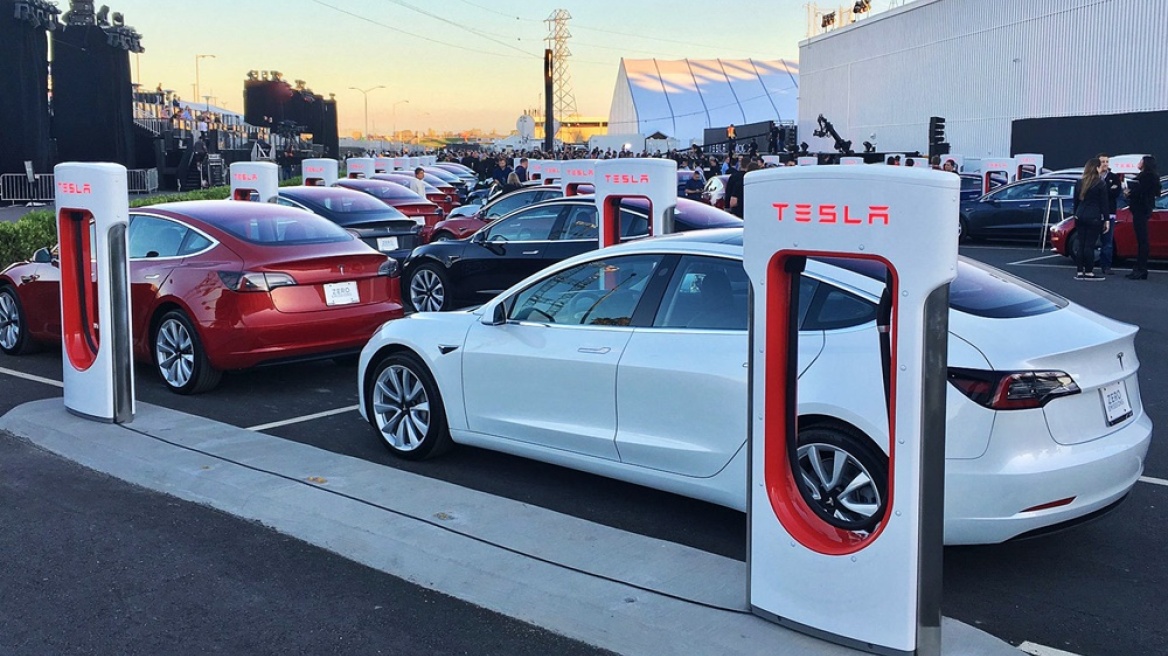 Μείωση φόρων για την Tesla στην Κίνα