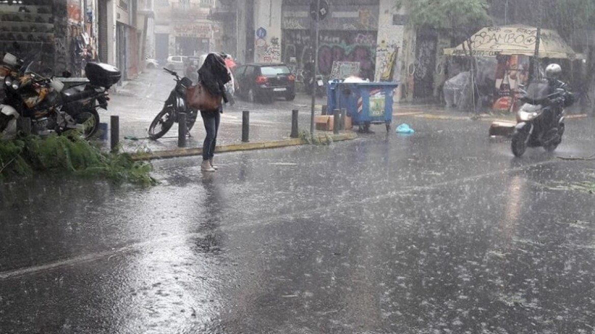 Καιρός: Ισχυρές καταιγίδες και χαλάζι - Σε ποιες περιοχές θα «χτυπήσει» η κακοκαιρία