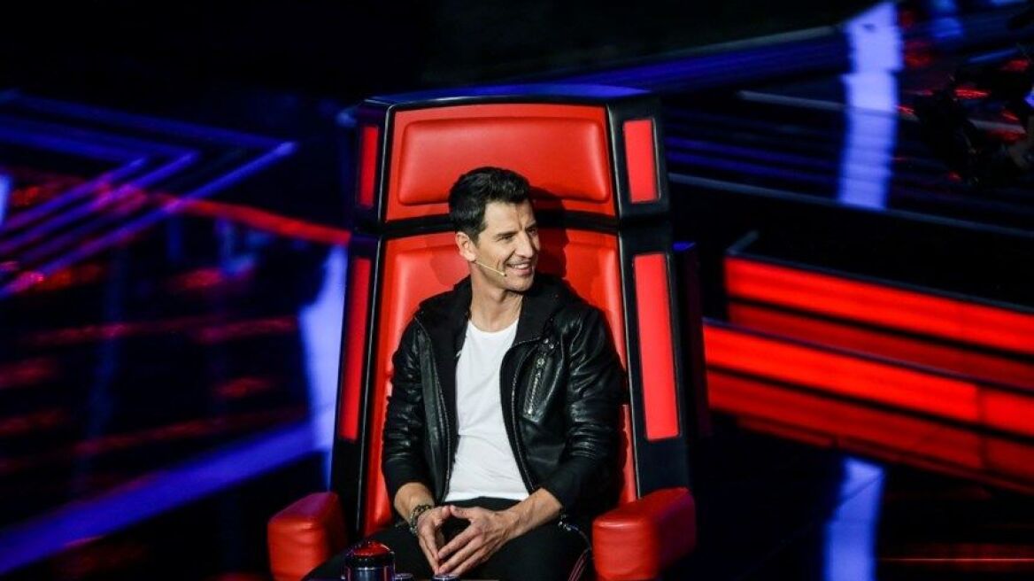 The Voice: Έπαιξε... μπουνιές με διαγωνιζόμενο ο Σάκης Ρουβάς