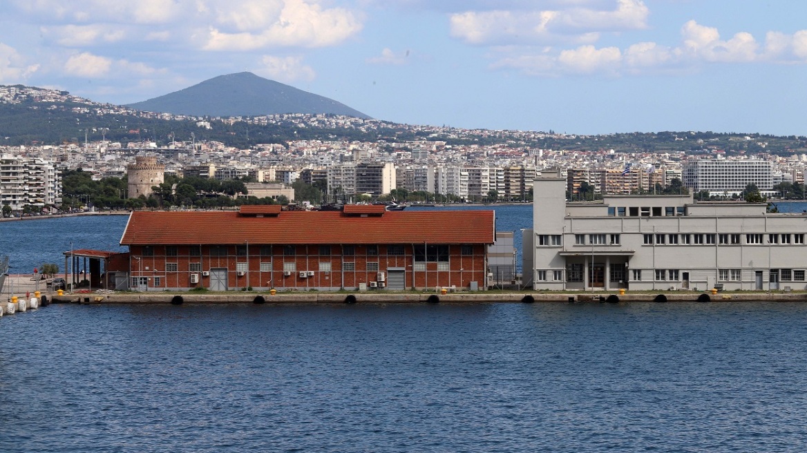 Θεσσαλονίκη: Υπό κράτηση ο Λιμενάρχης και οι έξι πλοηγοί του λιμανιού