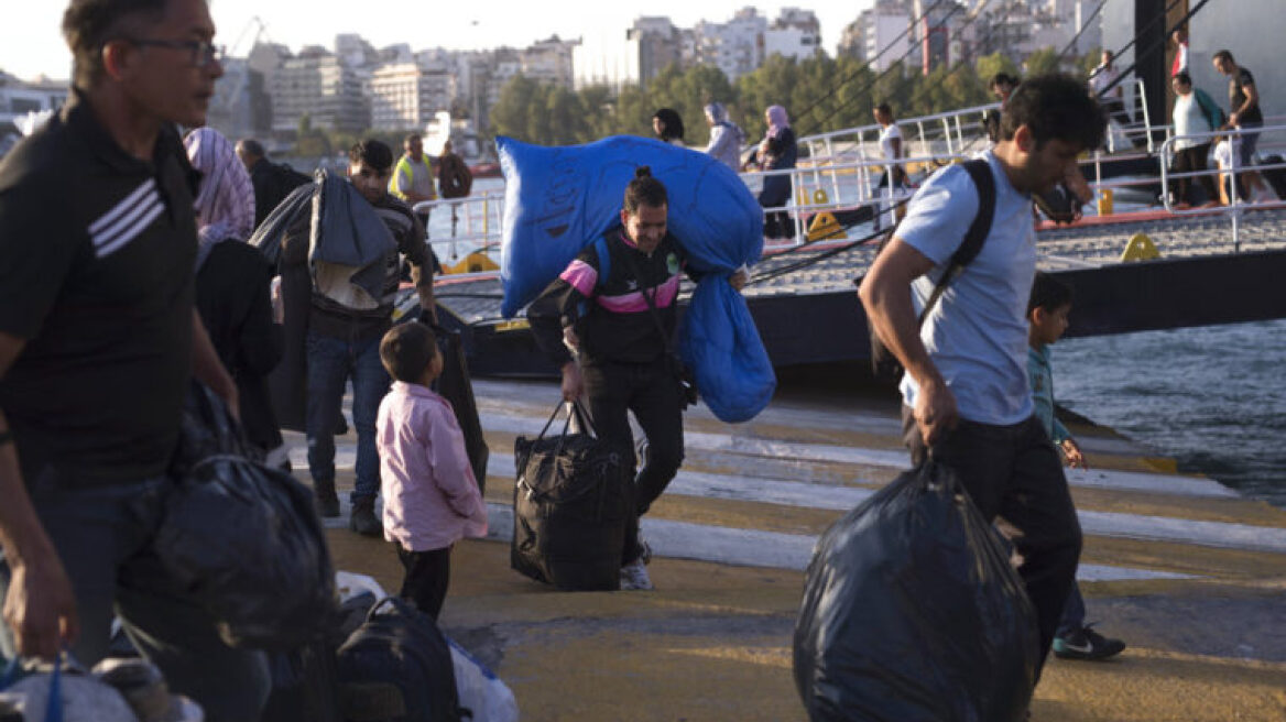 Συνήγορος του πολίτη: Μείωση 42% των αναγκαστικών επιστροφών παράτυπων μεταναστών 