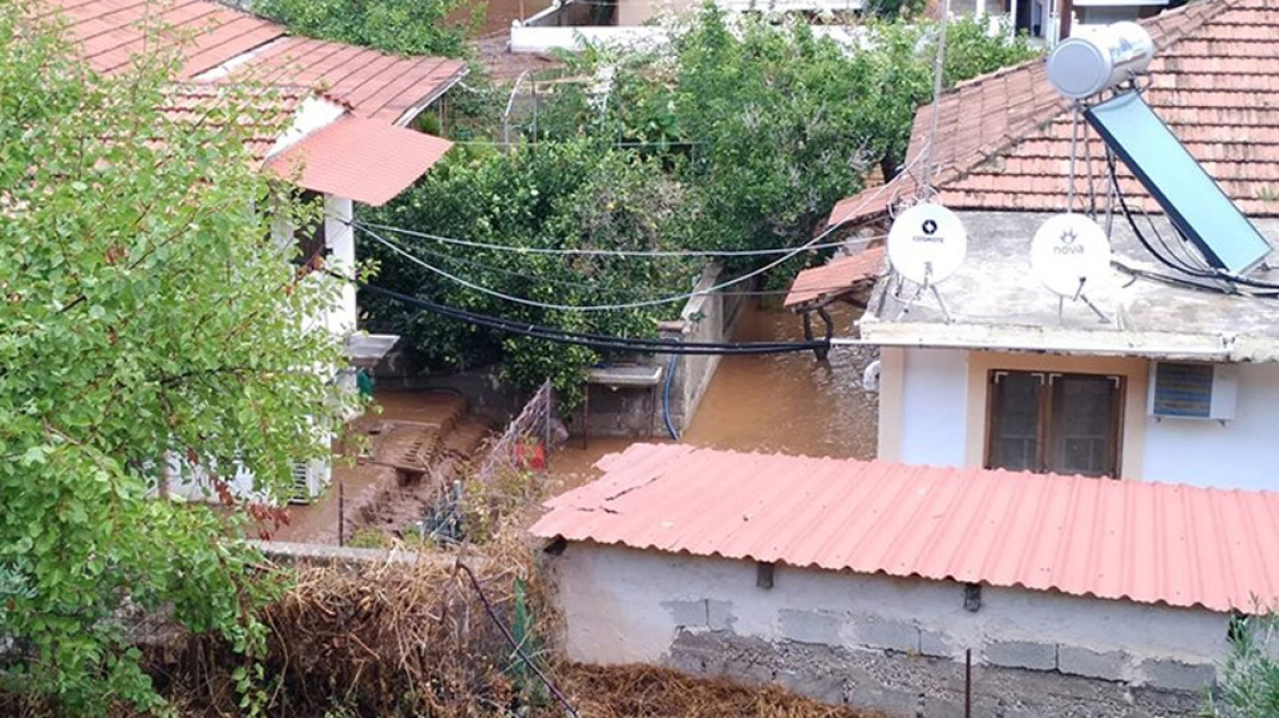 Καιρός: Πλημμύρες, κατολισθήσεις και καταστροφές σε όλη τη χώρα