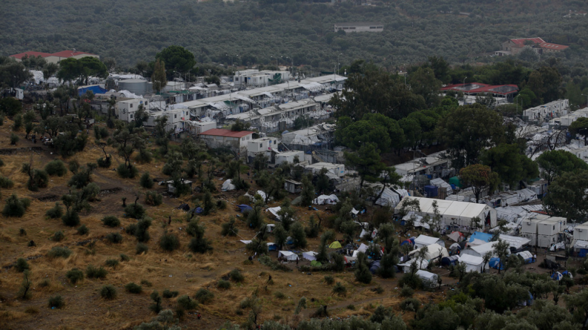 Μεταναστευτικό: «Στο κόκκινο» Λέσβος και Σάμος - Εκτός ελέγχου οι καταυλισμοί