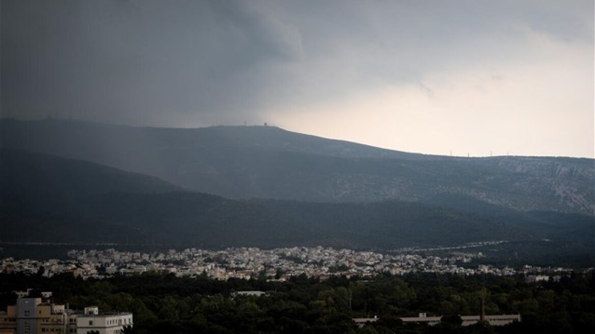 Καιρός: Καταιγίδες σε Ανατολικό Αιγαίο και Δωδεκάνησα μέχρι το απόγευμα