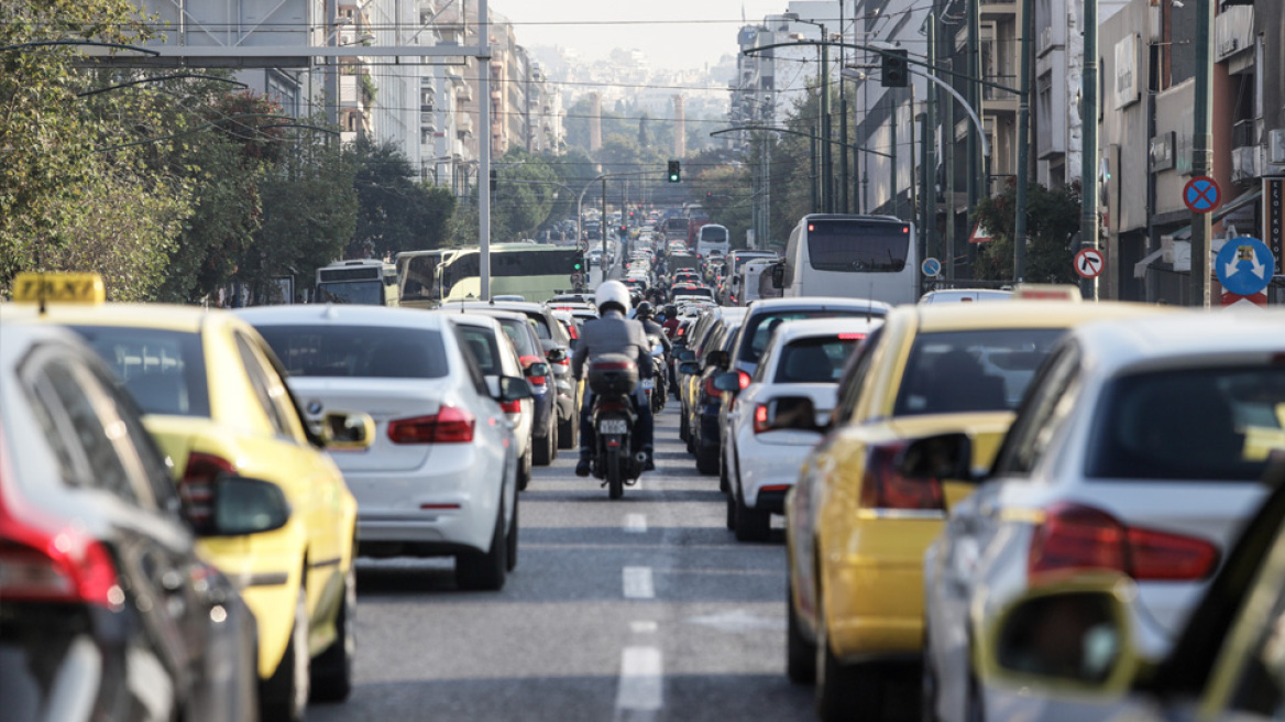 Κίνηση τώρα: Άνοιξαν οι δρόμοι στο κέντρο - Ομαλοποιήθηκε η κυκλοφορία των οχημάτων