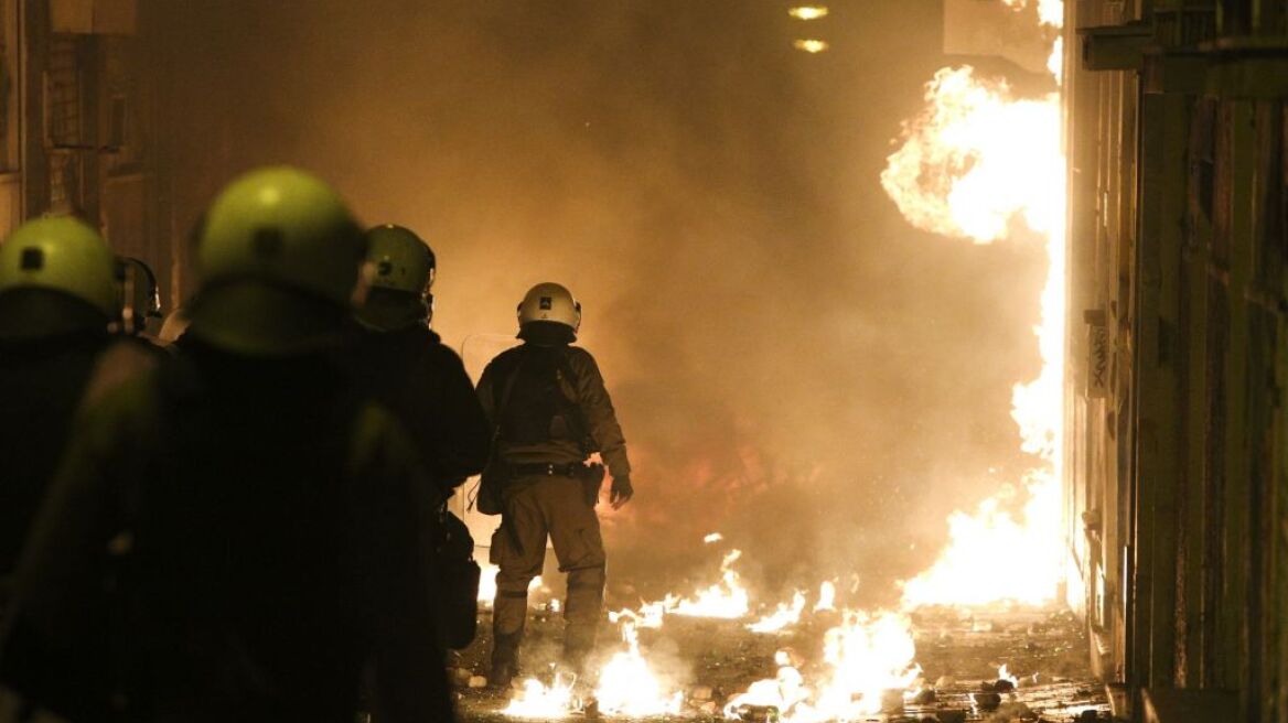 Μηδενική ανοχή στην ανομία το μήνυμα με το νέο χτύπημα στην τρομοκρατία και την «γιάφκα» της ΑΣΟΕΕ