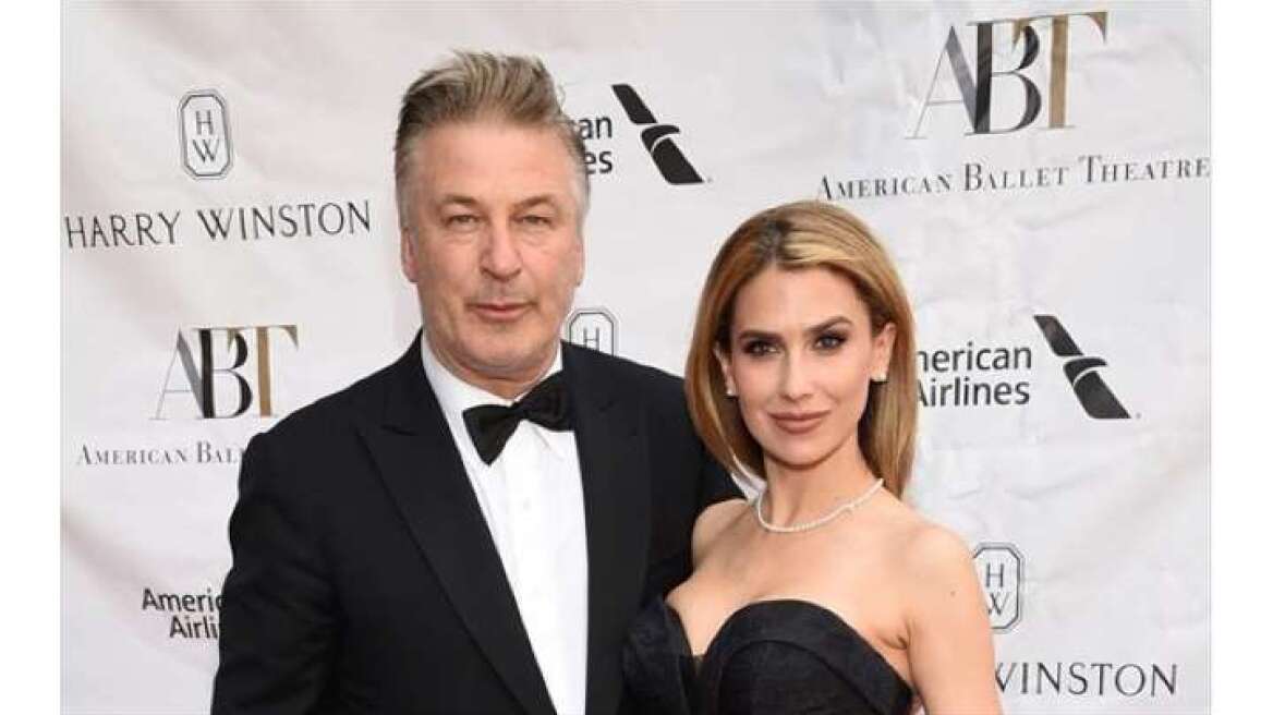 Η σύζυγος του Alec Baldwin έκανε γνωστό πως απέβαλε στον 4ο μήνα κύησης 