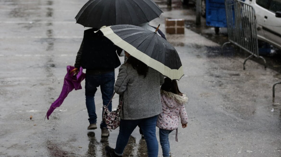 Καλλιάνος: Προσοχή στις επικίνδυνες καταιγίδες από την Κυριακή τα μεσάνυχτα