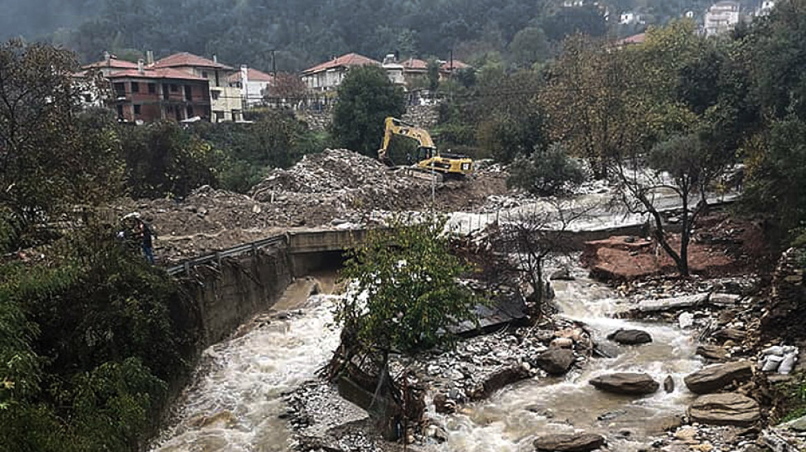 Δήμαρχος Θάσου στον ΘΕΜΑ 104,6: Μεγάλες ζημιές σε δρόμους, γέφυρες, επιχειρήσεις από την κακοκαιρία