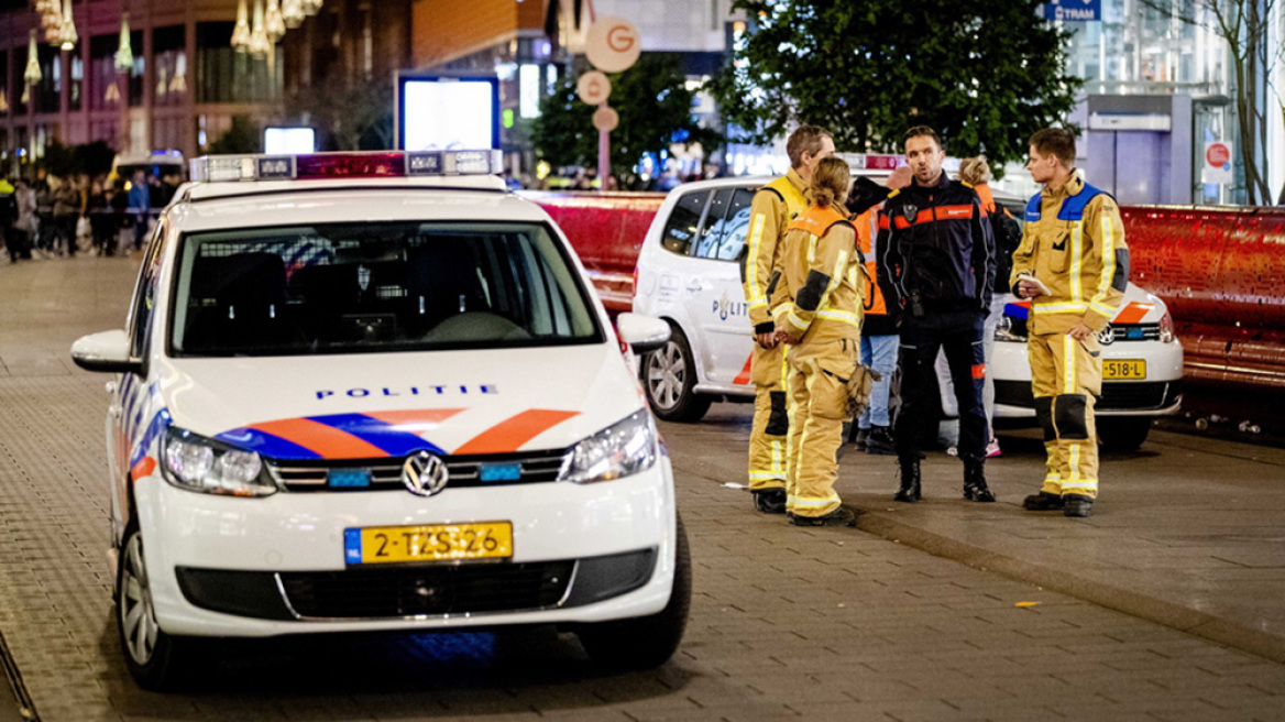 Συναγερμός στη Χάγη: Επίθεση με μαχαίρι σε πολυκατάστημα - Τουλάχιστον τρεις τραυματίες 