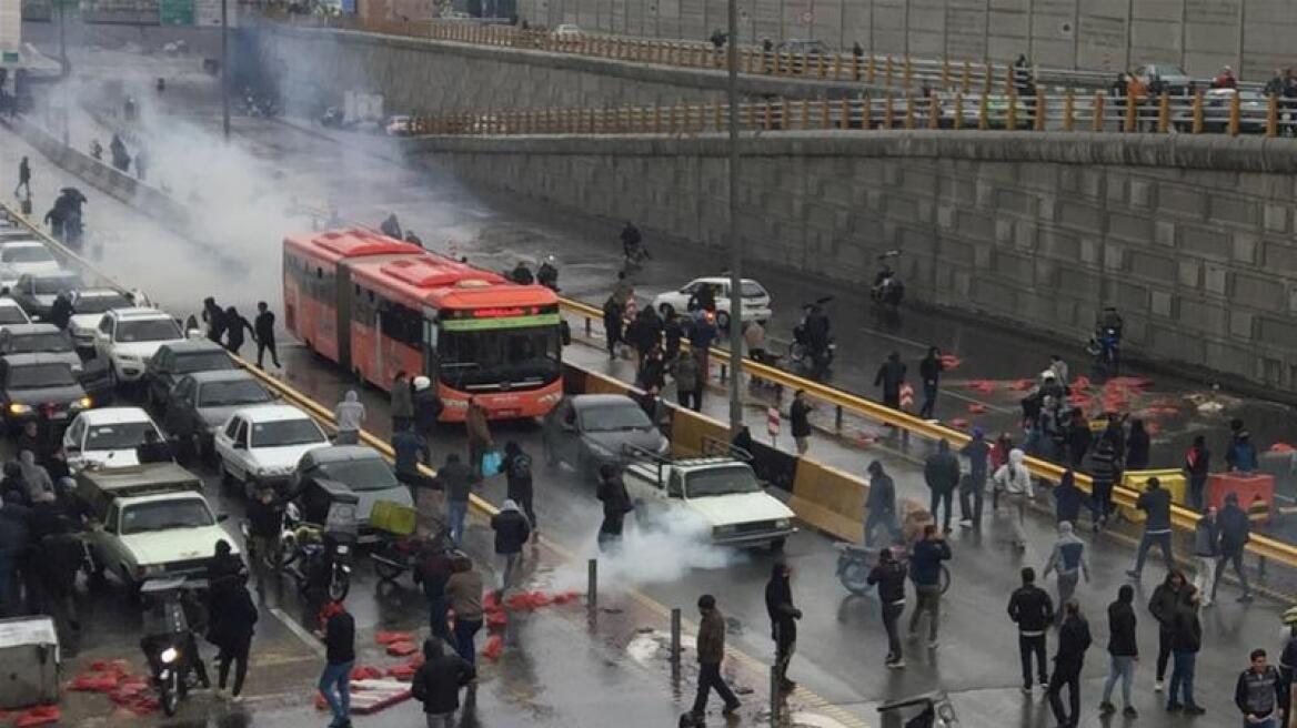 Διεθνής Αμνηστία: Πάνω από 300 νεκροί στις διαδηλώσεις του Ιράν τον Νοέμβριο