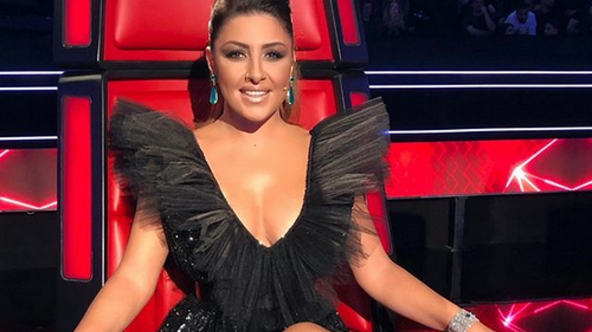 The Voice: Δεν ξεκολλούσε τα μάτια του από την Παπαρίζου