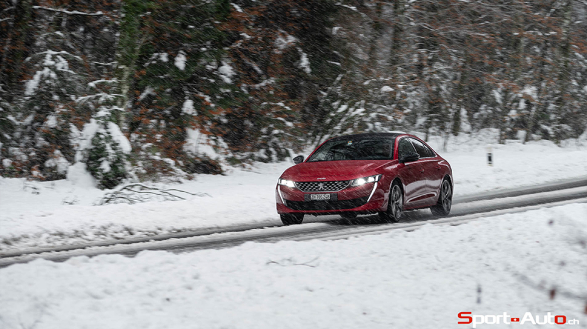 Σουίτα εν κινήσει: Οδηγώντας το υπέροχο Peugeot 508