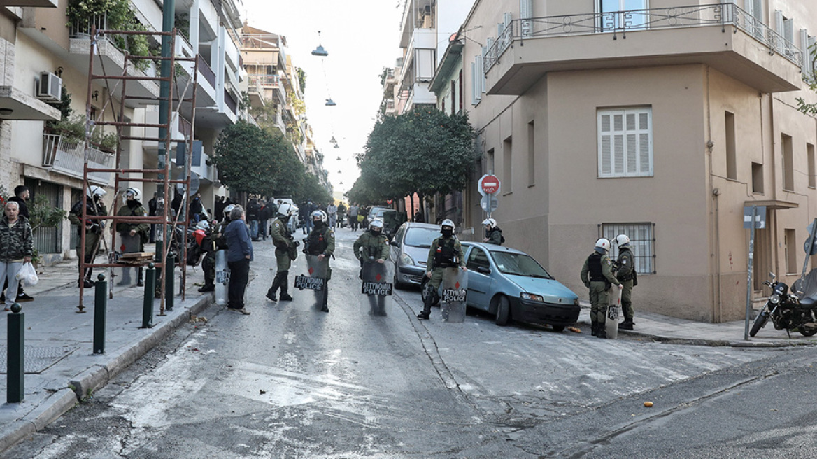 Κουκάκι: Τα εργαστήρια «έδειξαν» τέσσερις καταληψίες, αλλά όχι τους γιους Ινδαρέ