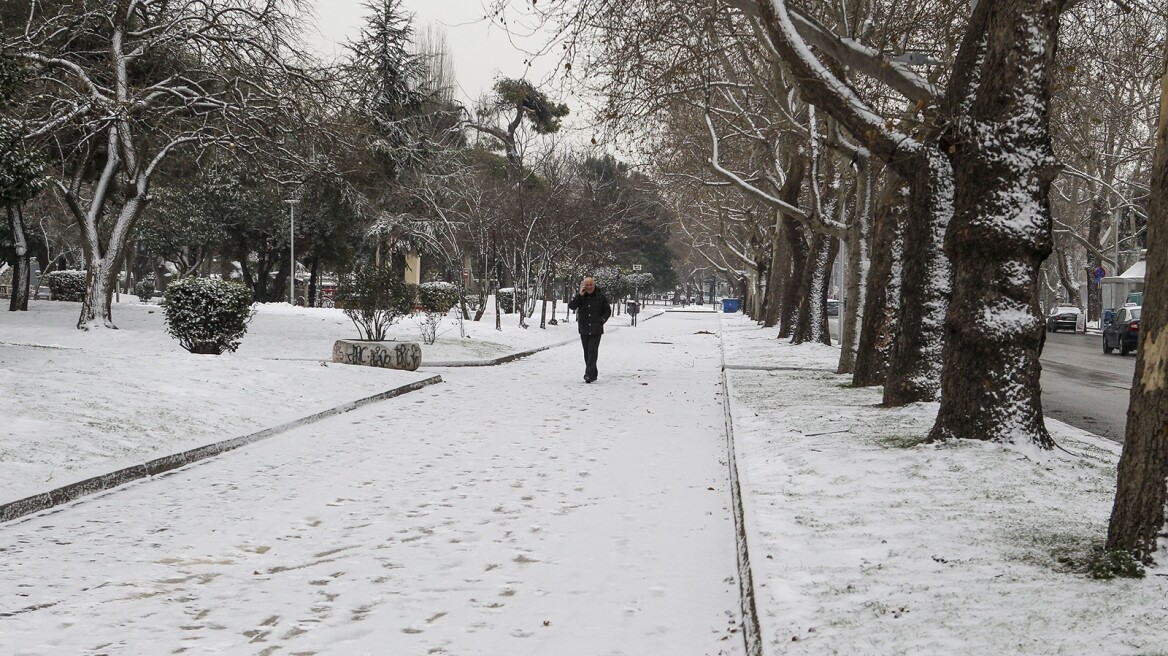 Χιόνι: Tι κινδύνους κρύβει για τα μάτια μας