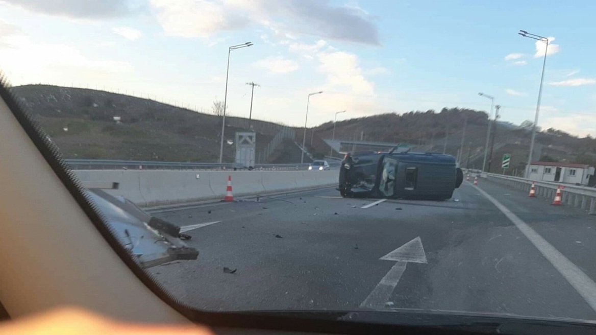 Τρικάλα: Ντελαπάρισε αυτοκίνητο στον Ε-65