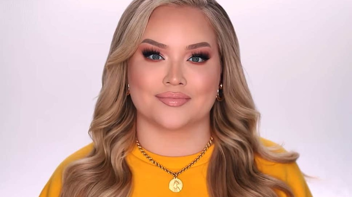 NikkieTutorials: Η σταρ του YouTube προκαλεί «σεισμό» αποκαλύπτοντας ότι είναι transgender!