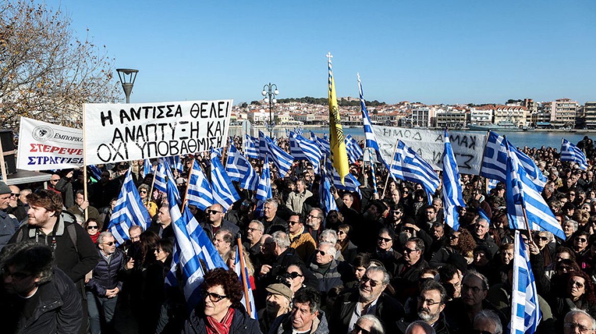 Μεταναστευτικό: Γενική απεργία στα νησιά - Έρχονται Αθήνα οι φορείς του Βορείου Αιγαίου