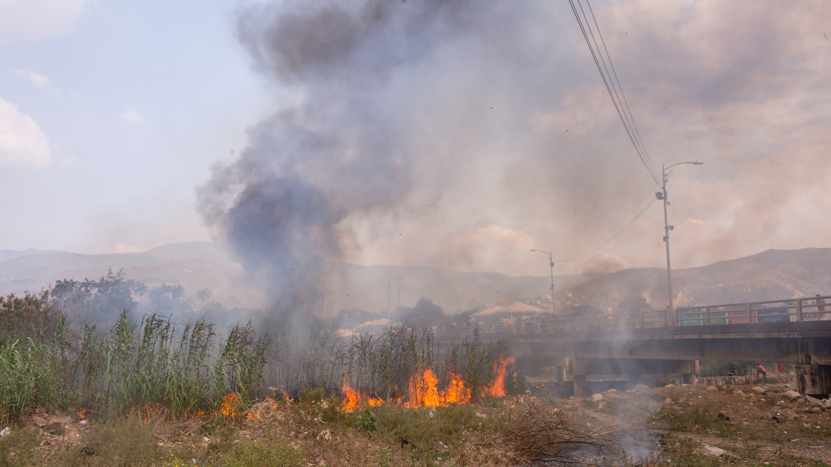 Βενεζουέλα: 11 αγόρια κάηκαν ζωντανά ενώ κυνηγούσαν κουνέλια σε φυτεία με ζαχαροκάλαμα