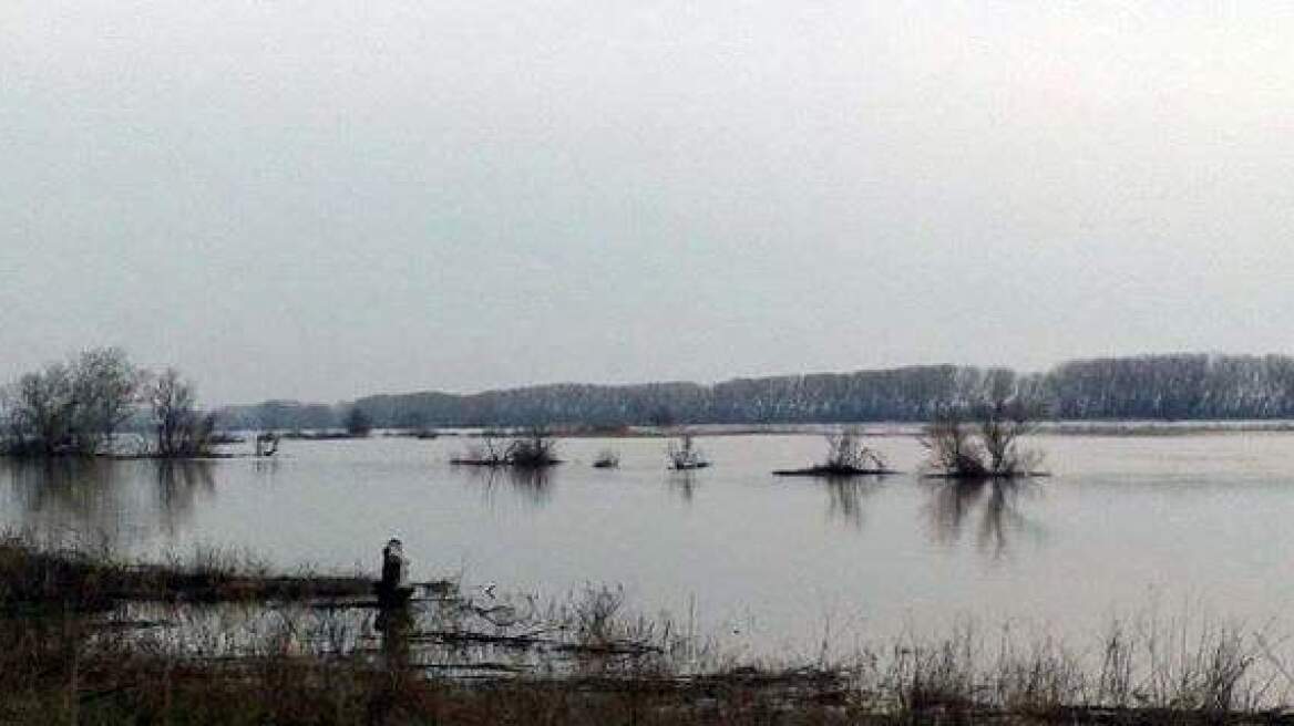 Καταδίκασαν 75χρονο σε 18 χρόνια φυλάκιση επειδή έβγαζε πρόσφυγες από τη χώρα