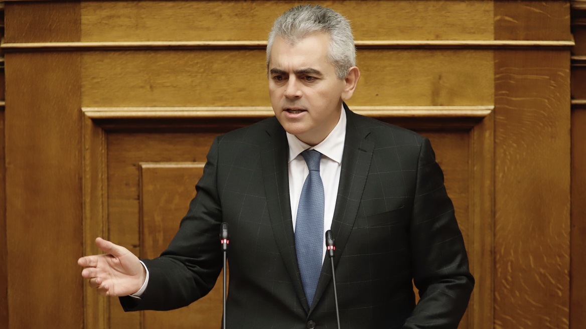 Μάξιμος Χαρακόπουλος: Επαναφορά του φρέσκου γάλακτος στις πέντε ημέρες