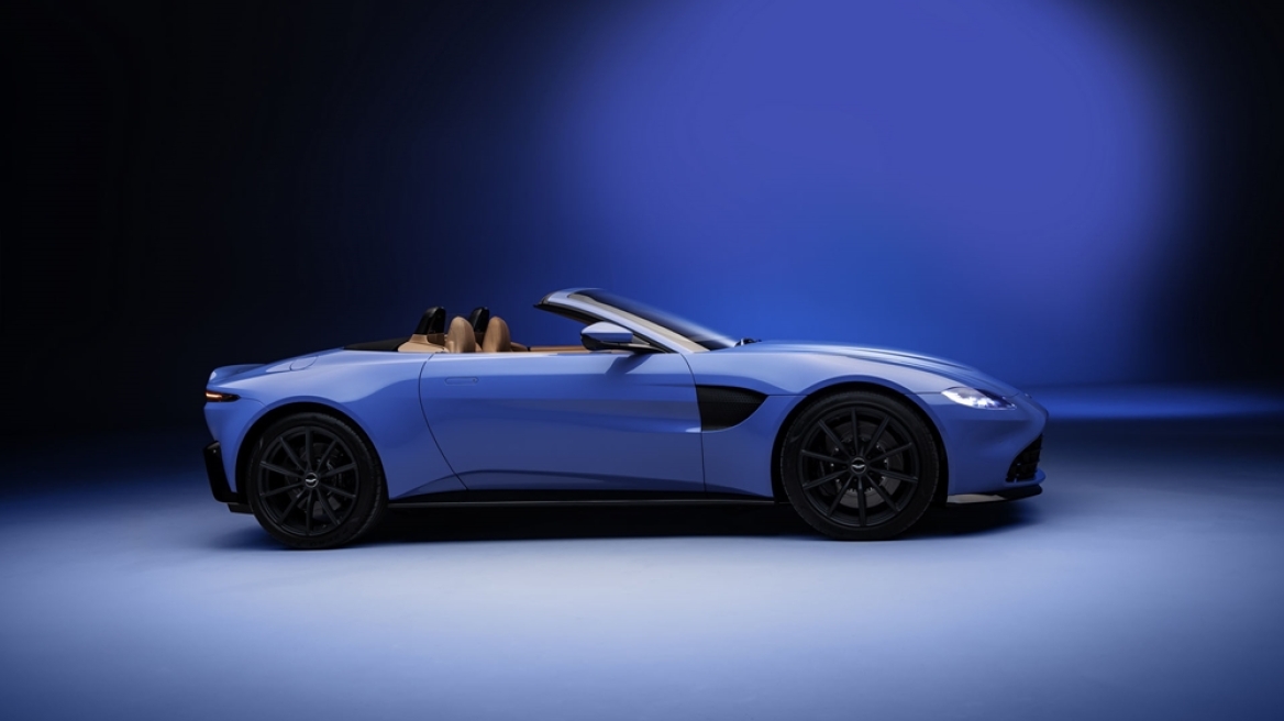 H Aston Martin Vantage γίνεται Roadster