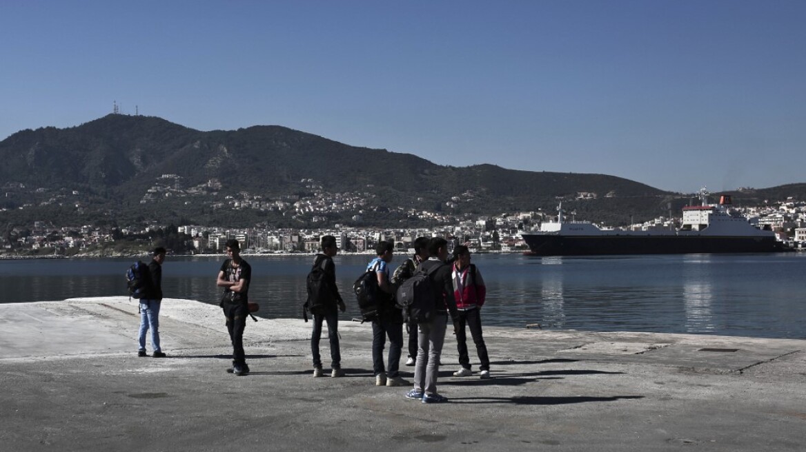 Λέσβος: Μέσα σε… βαλίτσα προσπάθησε να φύγει από το νησί