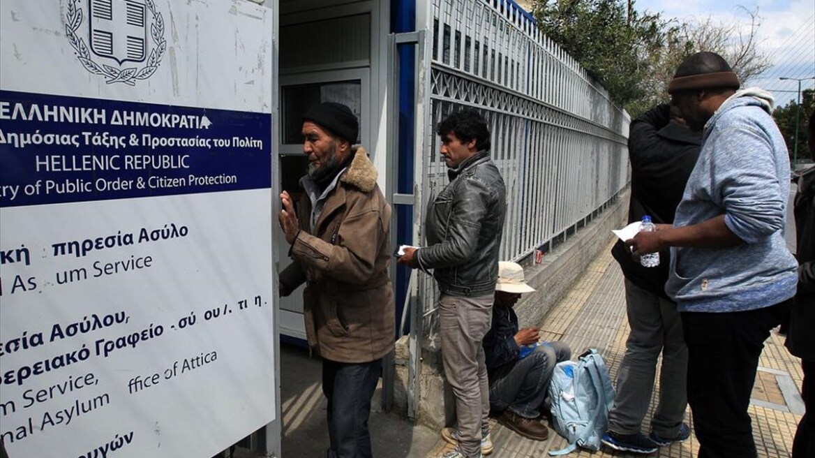 Μεταναστευτικό: Ταχύτερες διαδικασίες ασύλου και επιστροφών με ενίσχυση του Μητρώου Δικηγόρων