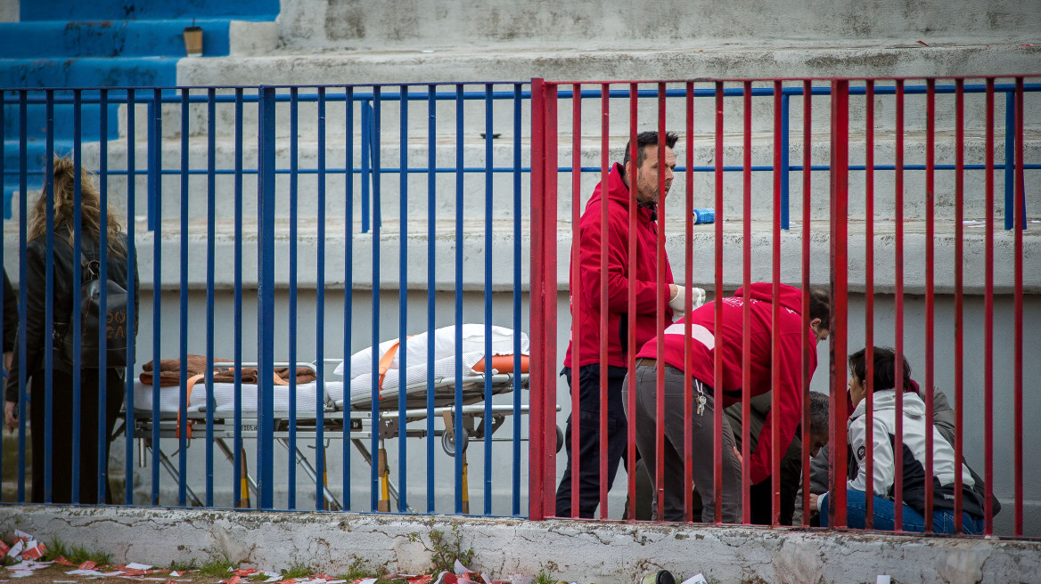 Ολυμπιακός Βόλου - Νίκη Βόλου: Στο νοσοκομείο 40χρονος λόγω πτώσης από εξέδρα