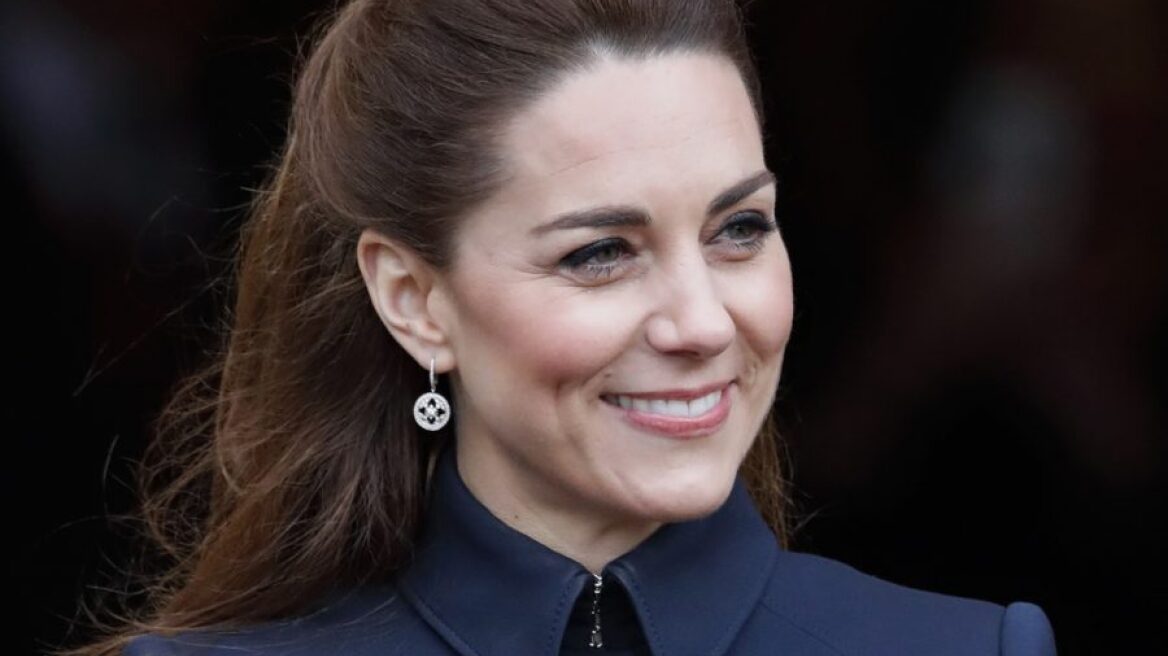 H army φούστα της Kate Middleton είναι η τέλεια επιλογή για μια χειμωνιάτικη έξοδο