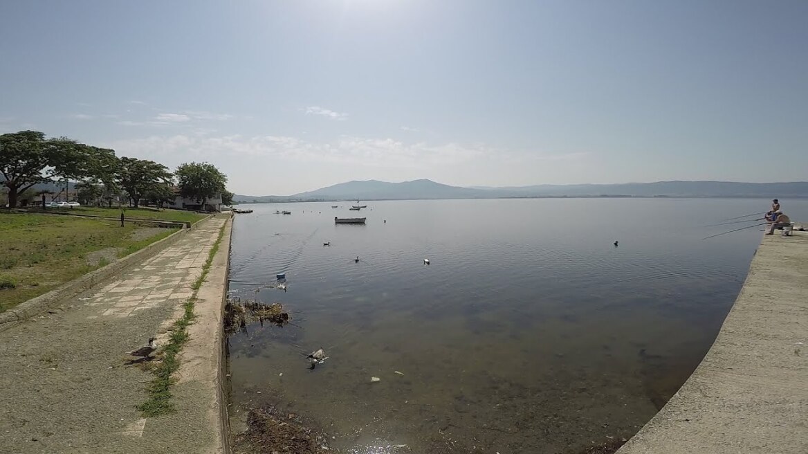 Θεσσαλονίκη: Βρέθηκαν τρεις νεκροί σε αγροτική περιοχή στη Μικρή Βόλβη