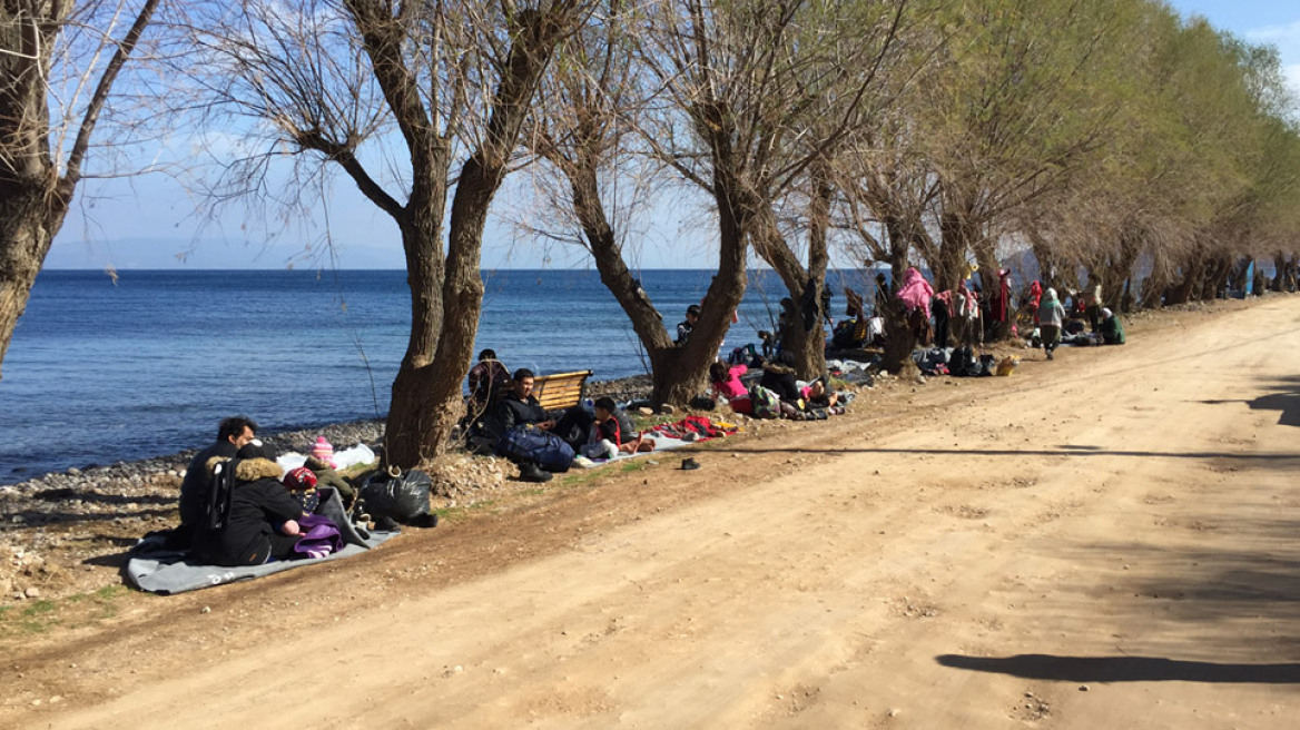  Λέσβος: Οι Τούρκοι αδειάζουν ανθρώπους στη θάλασσα! - Πνίγηκε ένα παιδί - Πάνω από 1000 αφίξεις στα νησιά