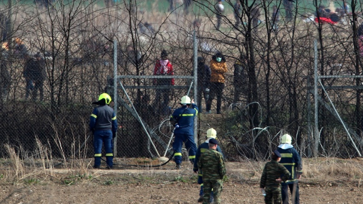 Μεταναστευτικό - Έβρος: Εμπόδισαν 4.600 άτομα να περάσουν τα σύνορα την Τετάρτη