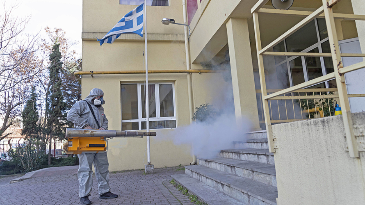 Κορωνοϊός: Μέτρα για να περιοριστεί η διασπορά του ιού