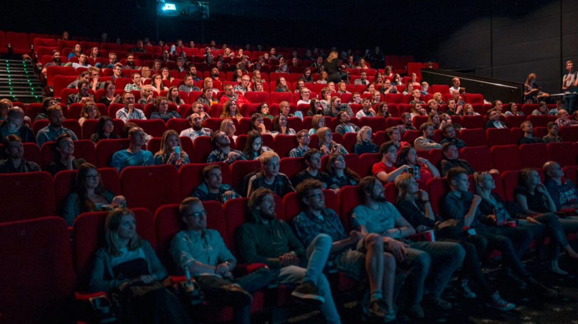 Ανακαλύψτε πόσα τσιγάρα «καπνίζετε» πηγαίνοντας κινηματογράφο