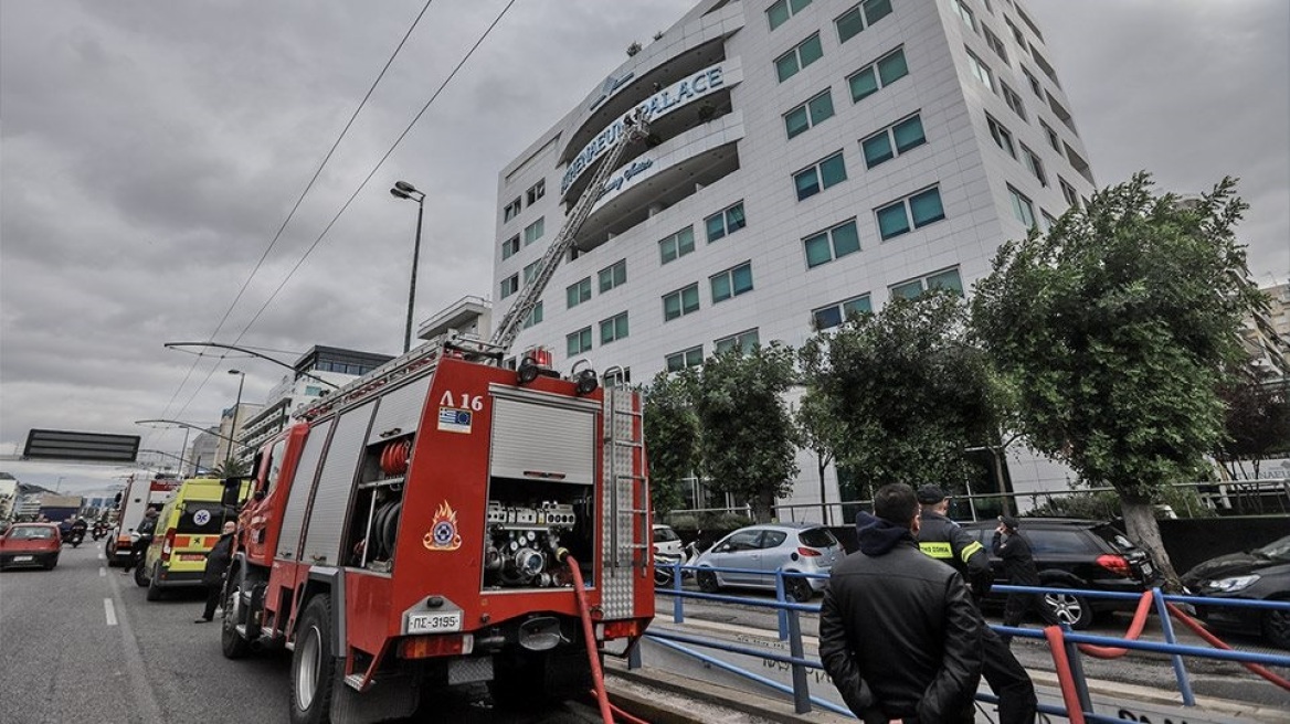 «Athenaeum Palace»: Εξιχνιάστηκε ο εμπρησμός - Για ηθική αυτουργία κατηγορούνται οι δύο συνιδιοκτήτες